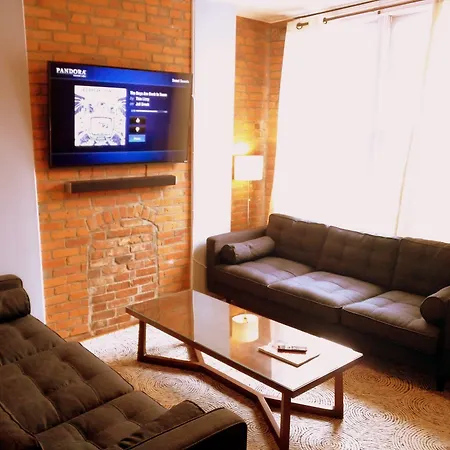 Short North Guesthouse
