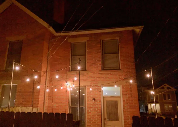 Short North Guest house *